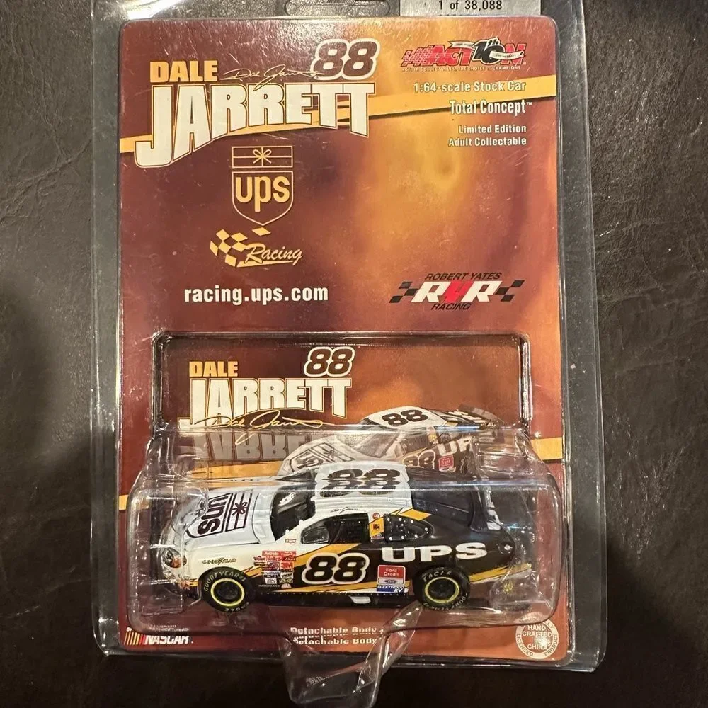 Die cast car lot. Vintage. Sealed 12 cars total will part out upon request.